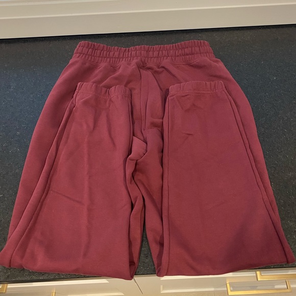 FABLETICS SWEATPANTS - Picture 3 of 5